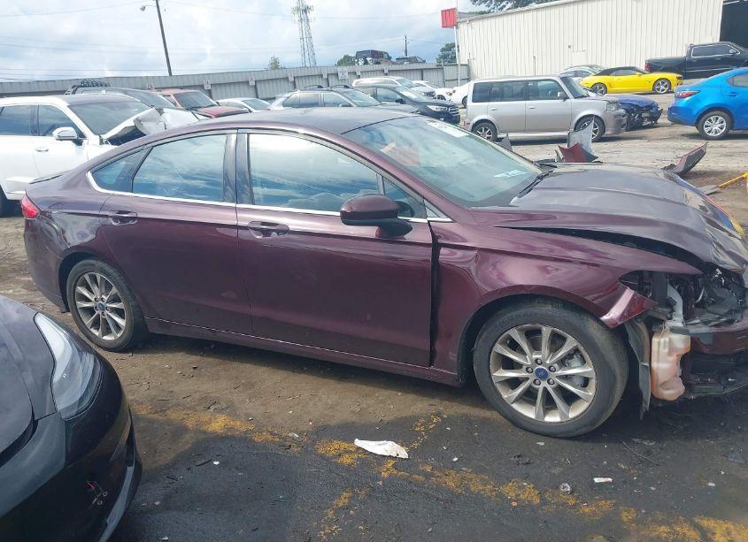 Photo 13 of 2017 Ford Fusion SE (VIN 3FA6P0HD1HR363471)