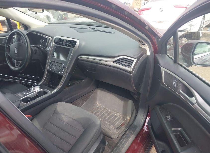 Photo 5 of 2017 Ford Fusion SE (VIN 3FA6P0HD1HR363471)