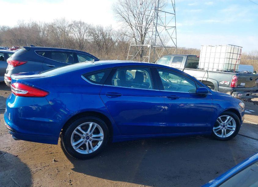 Photo 13 of 2018 Ford Fusion SE (VIN 3FA6P0HD1JR142944)