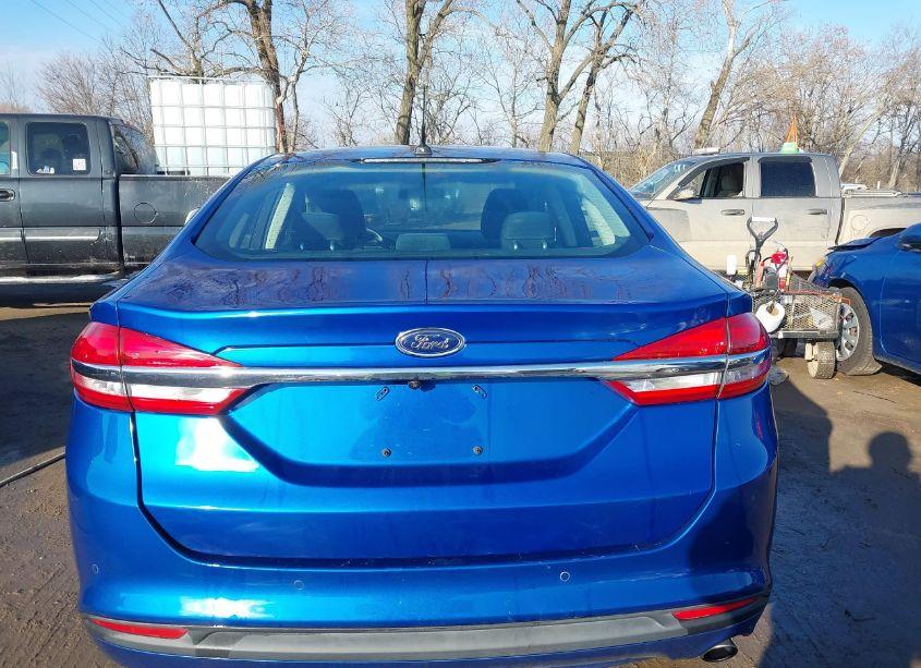 Photo 16 of 2018 Ford Fusion SE (VIN 3FA6P0HD1JR142944)