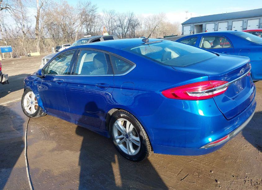 Photo 3 of 2018 Ford Fusion SE (VIN 3FA6P0HD1JR142944)