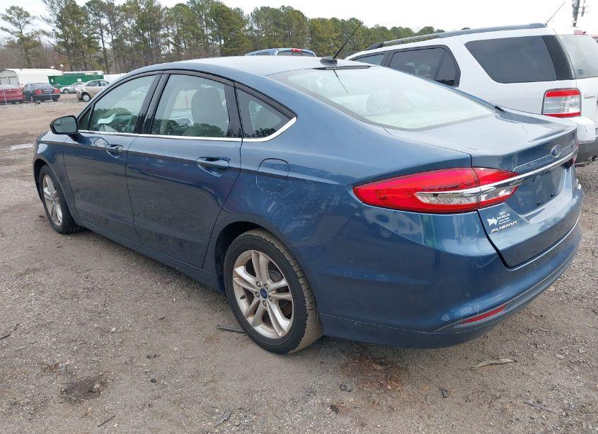 Photo 3 of 2018 Ford Fusion SE (VIN 3FA6P0HD1JR157203)