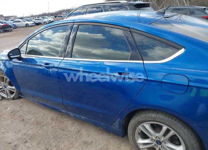 Photo 14 of 2018 Ford Fusion SE (VIN 3FA6P0HD1JR188757)