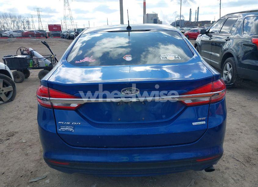 Photo 16 of 2018 Ford Fusion SE (VIN 3FA6P0HD1JR188757)