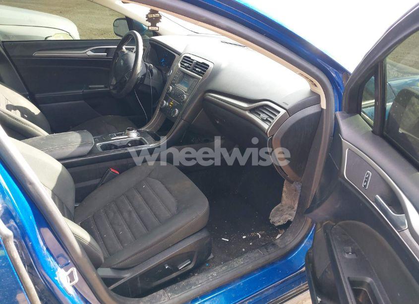 Photo 5 of 2018 Ford Fusion SE (VIN 3FA6P0HD1JR188757)