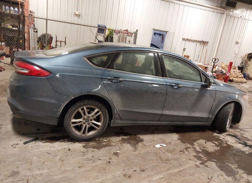 Photo 13 of 2018 Ford Fusion SE (VIN 3FA6P0HD1JR224639)
