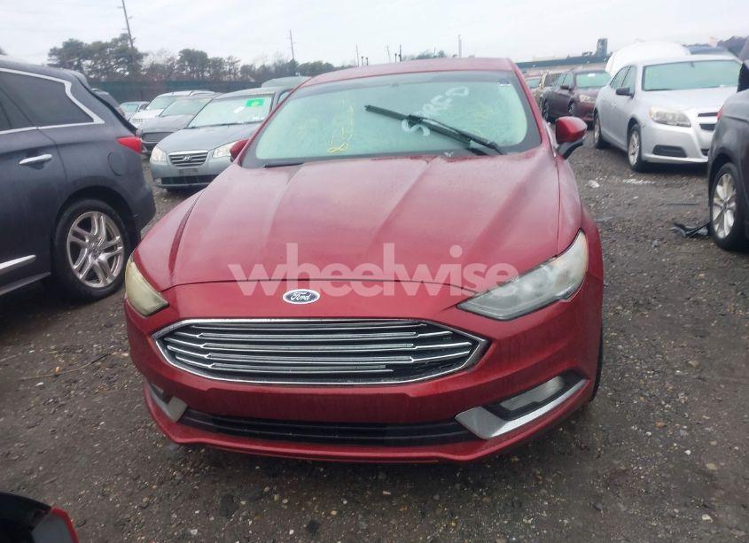 Photo 11 of 2018 Ford Fusion SE (VIN 3FA6P0HD1JR256877)