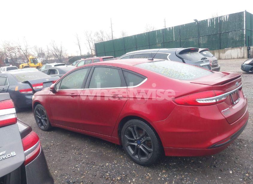 Photo 13 of 2018 Ford Fusion SE (VIN 3FA6P0HD1JR256877)