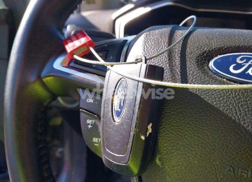 Photo 11 of 2018 Ford Fusion SE (VIN 3FA6P0HD1JR283027)