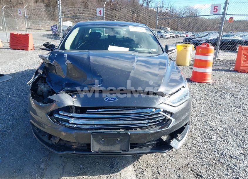 Photo 12 of 2018 Ford Fusion SE (VIN 3FA6P0HD1JR283027)