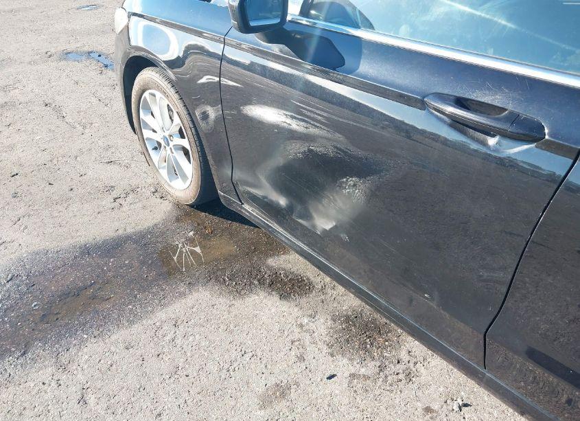 Photo 6 of 2019 Ford Fusion SE (VIN 3FA6P0HD1KR154089)