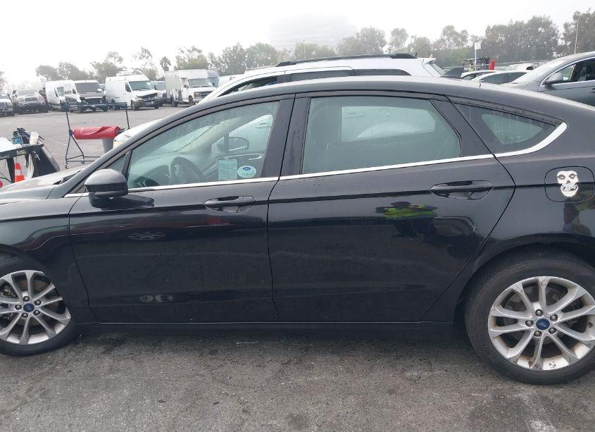 Photo 14 of 2019 Ford Fusion SE (VIN 3FA6P0HD1KR173774)