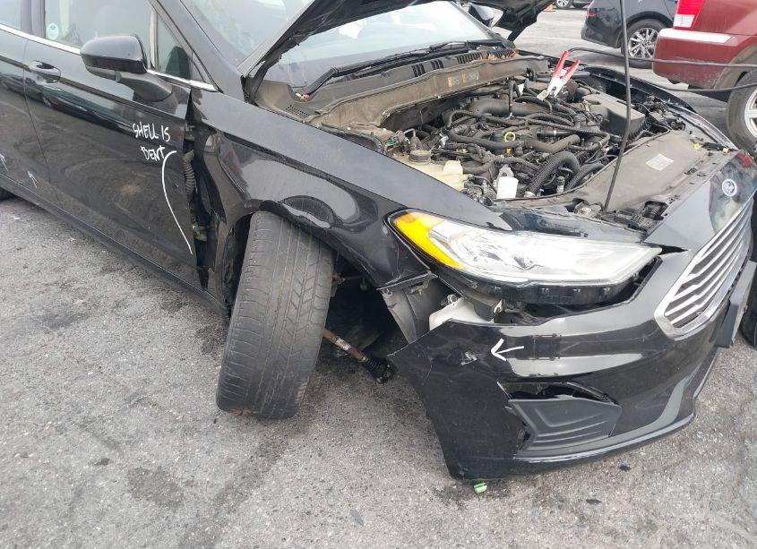 Photo 6 of 2019 Ford Fusion SE (VIN 3FA6P0HD1KR173774)