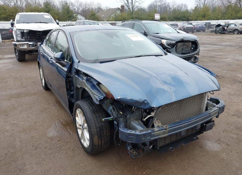 2019 Ford Fusion SE (VIN 3FA6P0HD1KR195063) main photo