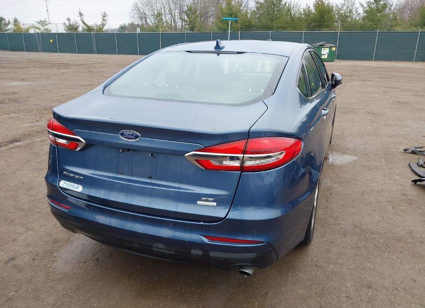 Photo 4 of 2019 Ford Fusion SE (VIN 3FA6P0HD1KR195063)