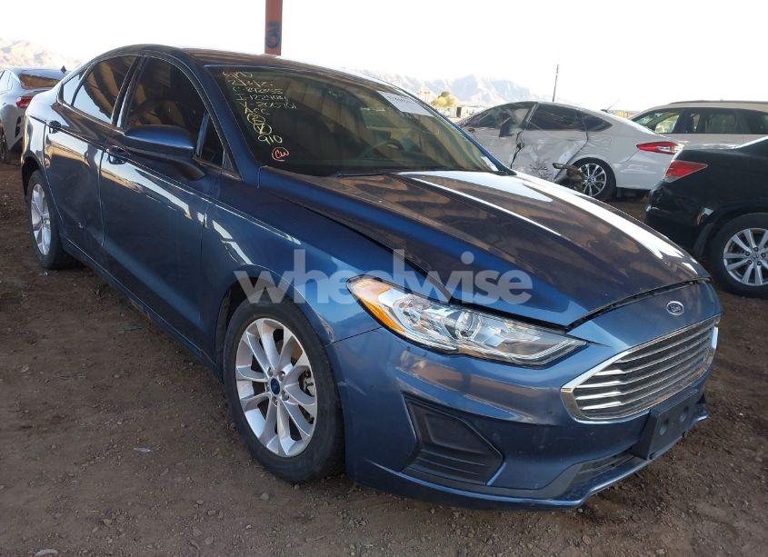 2019 Ford Fusion SE (VIN 3FA6P0HD1KR200701) main photo