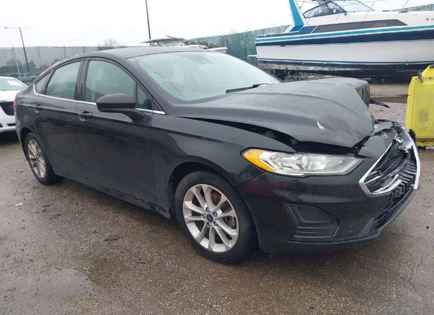 2019 Ford Fusion SE (VIN 3FA6P0HD1KR243449) main photo