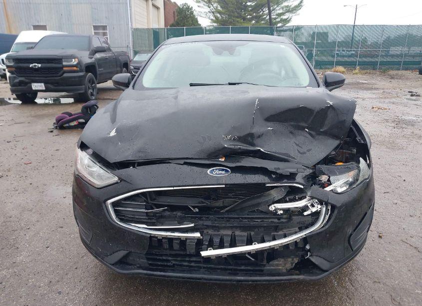 Photo 12 of 2019 Ford Fusion SE (VIN 3FA6P0HD1KR243449)