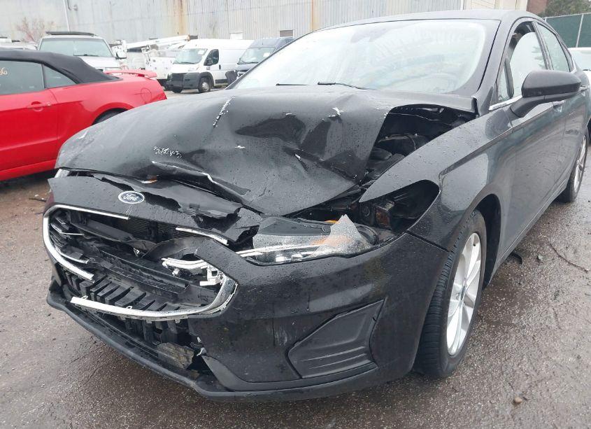 Photo 6 of 2019 Ford Fusion SE (VIN 3FA6P0HD1KR243449)