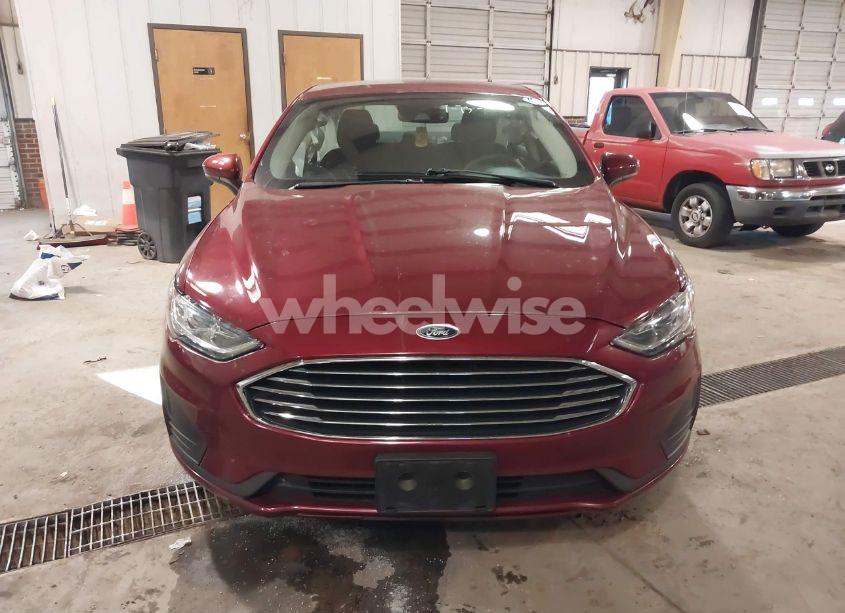 Photo 12 of 2019 Ford Fusion SE (VIN 3FA6P0HD1KR246206)
