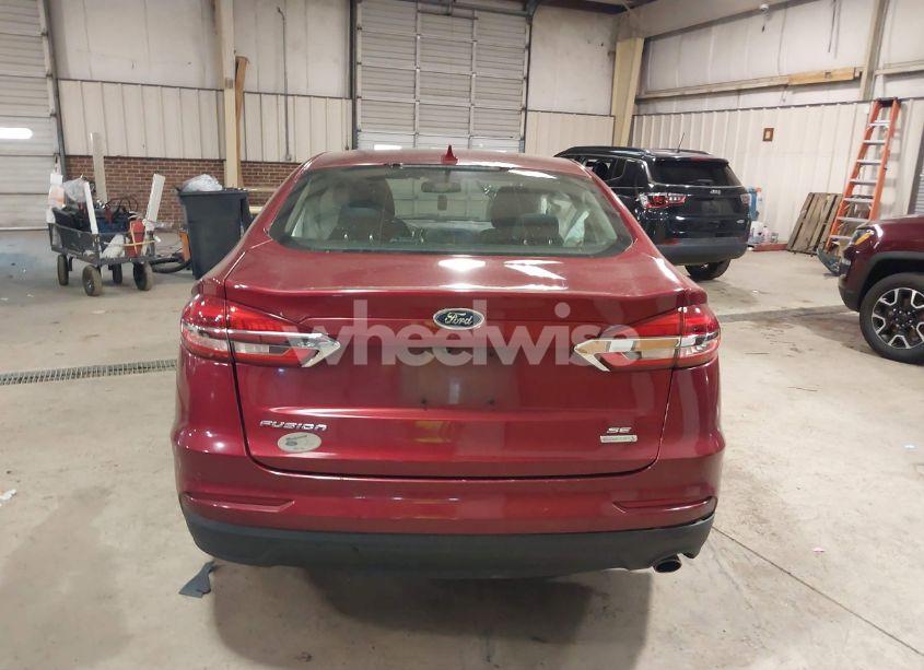 Photo 16 of 2019 Ford Fusion SE (VIN 3FA6P0HD1KR246206)