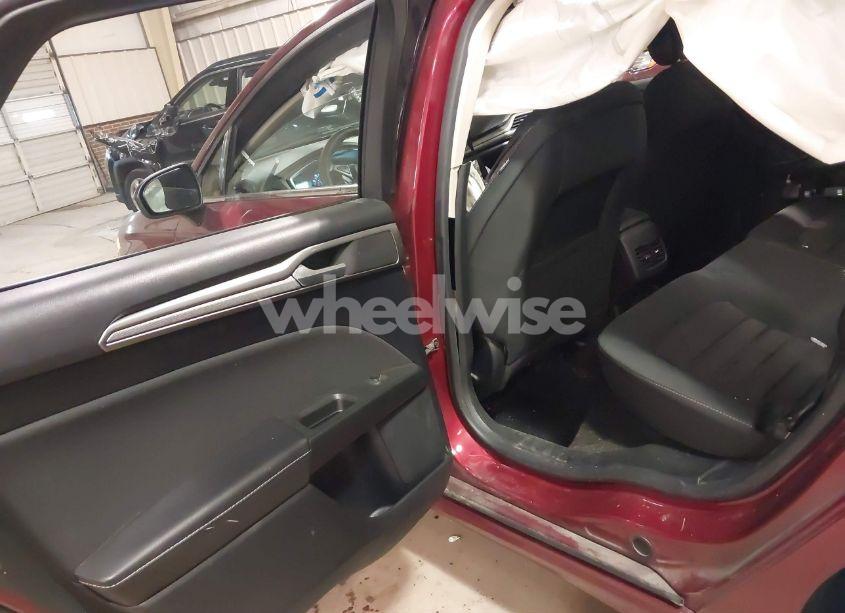 Photo 8 of 2019 Ford Fusion SE (VIN 3FA6P0HD1KR246206)