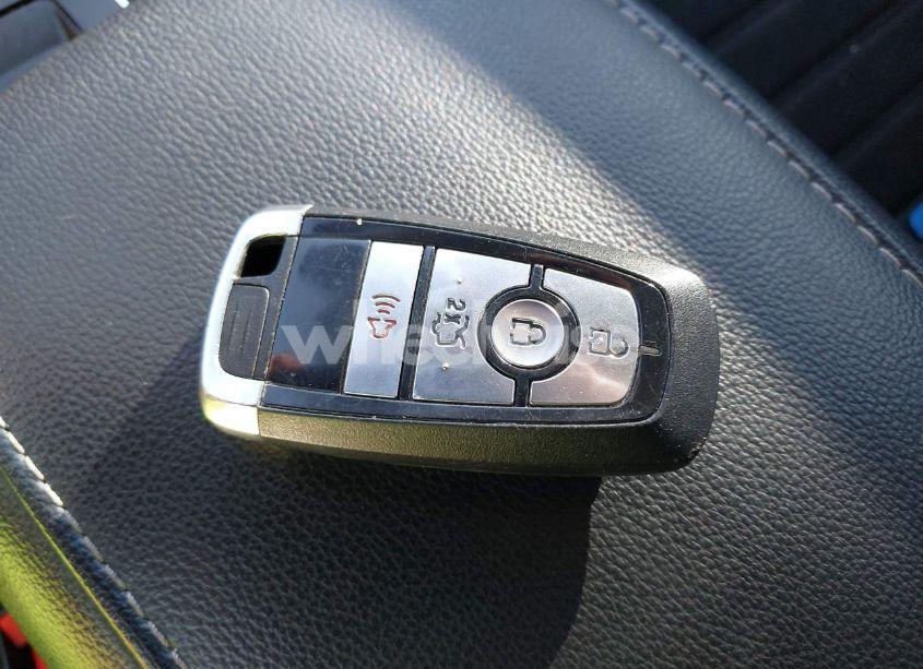 Photo 11 of 2019 Ford Fusion SE (VIN 3FA6P0HD1KR246996)