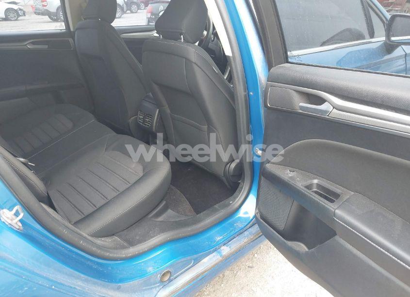 Photo 8 of 2020 Ford Fusion SE (VIN 3FA6P0HD1LR109879)