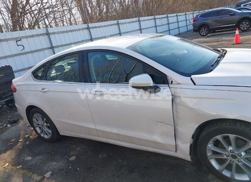 Photo 13 of 2020 Ford Fusion SE (VIN 3FA6P0HD1LR122177)