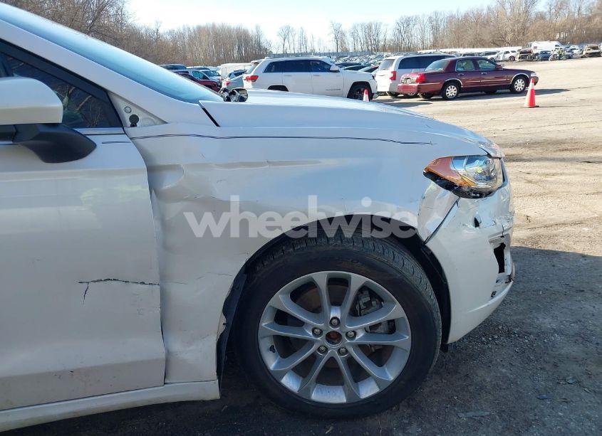 Photo 17 of 2020 Ford Fusion SE (VIN 3FA6P0HD1LR122177)