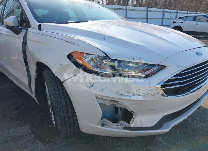 Photo 6 of 2020 Ford Fusion SE (VIN 3FA6P0HD1LR122177)