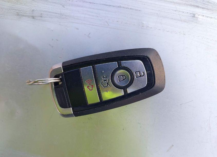 Photo 11 of 2020 Ford Fusion SE (VIN 3FA6P0HD1LR127461)