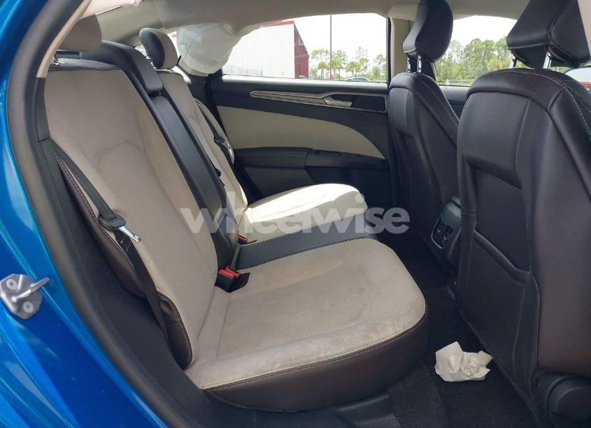 Photo 8 of 2020 Ford Fusion SE (VIN 3FA6P0HD1LR143482)