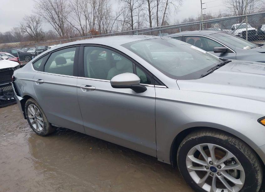 Photo 13 of 2020 Ford Fusion SE (VIN 3FA6P0HD1LR147063)