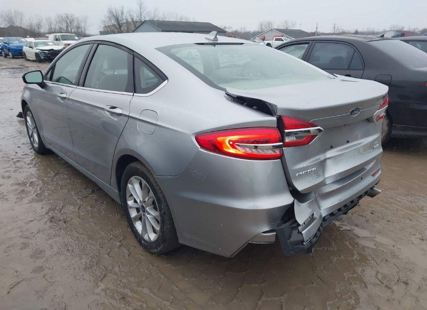 Photo 3 of 2020 Ford Fusion SE (VIN 3FA6P0HD1LR147063)