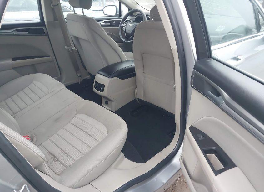 Photo 8 of 2020 Ford Fusion SE (VIN 3FA6P0HD1LR147063)