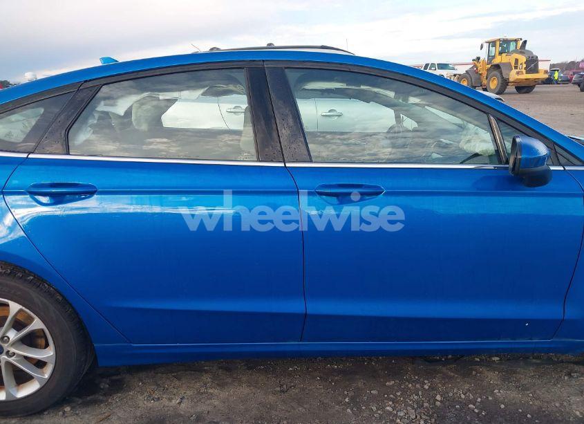 Photo 14 of 2020 Ford Fusion SE (VIN 3FA6P0HD1LR159648)