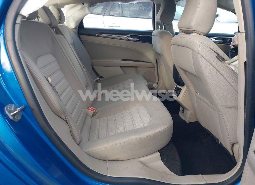 Photo 8 of 2020 Ford Fusion SE (VIN 3FA6P0HD1LR159648)