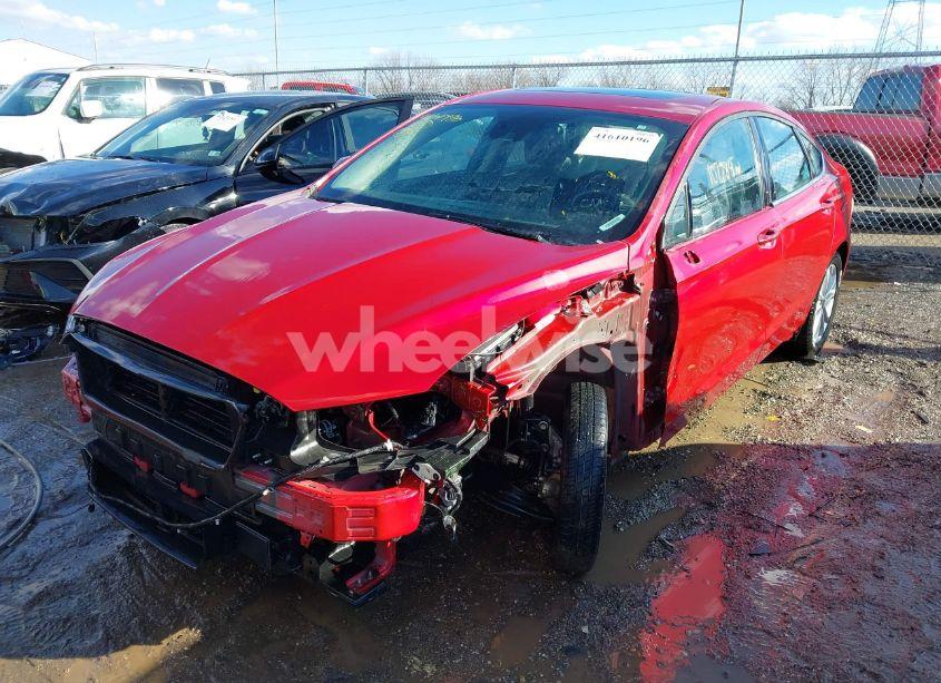 Photo 2 of 2020 Ford Fusion SE (VIN 3FA6P0HD1LR164204)