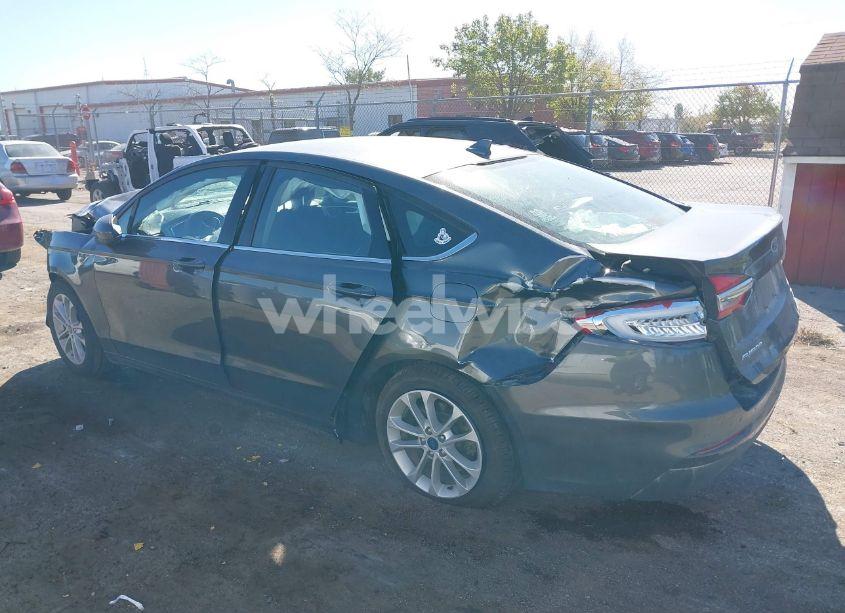 Photo 3 of 2020 Ford Fusion SE (VIN 3FA6P0HD1LR167247)