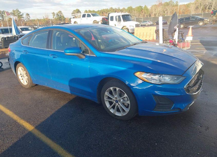 2020 Ford Fusion SE (VIN 3FA6P0HD1LR172593) main photo
