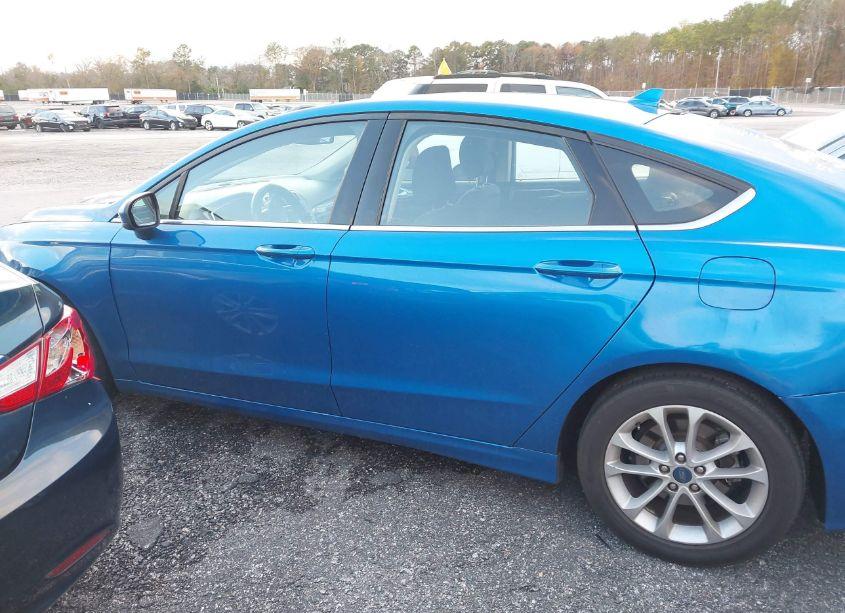 Photo 14 of 2020 Ford Fusion SE (VIN 3FA6P0HD1LR172593)