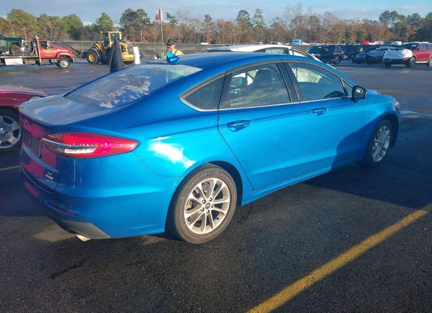 Photo 4 of 2020 Ford Fusion SE (VIN 3FA6P0HD1LR172593)