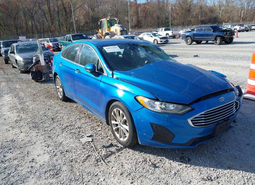 2020 Ford Fusion SE (VIN 3FA6P0HD1LR190639) main photo