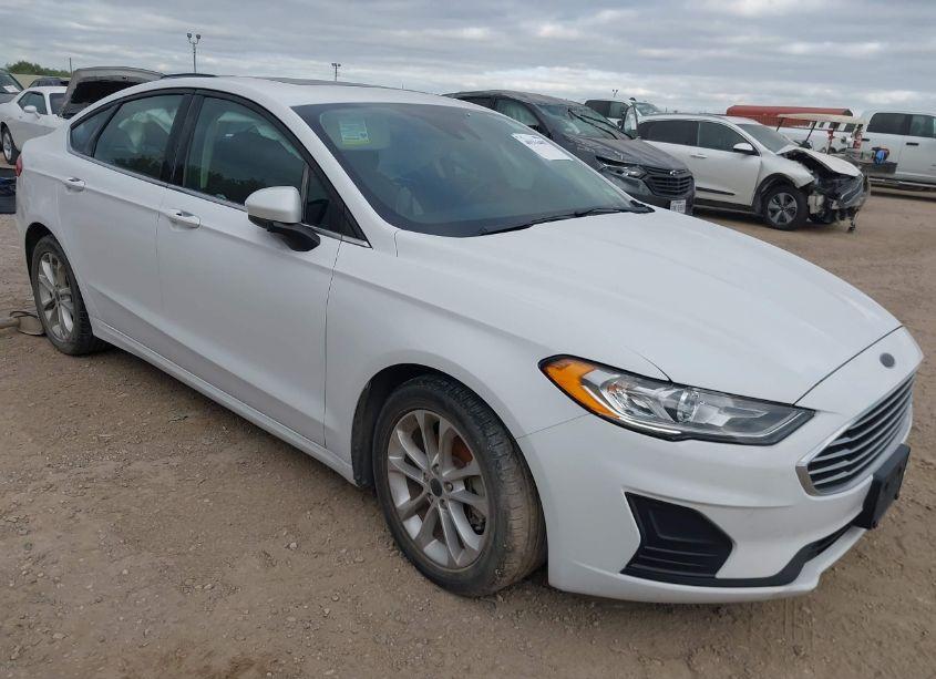 2020 Ford Fusion SE (VIN 3FA6P0HD1LR201171) main photo