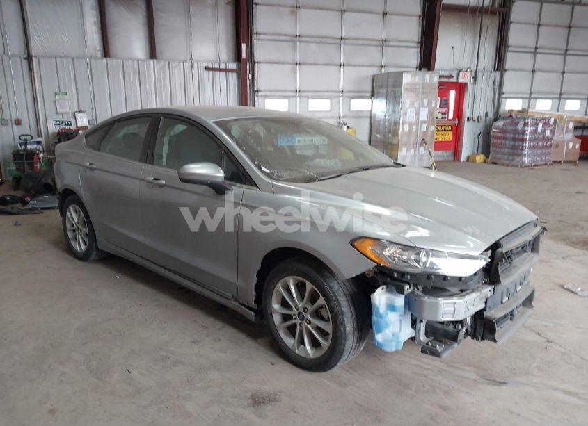 2020 Ford Fusion SE (VIN 3FA6P0HD1LR248846) main photo