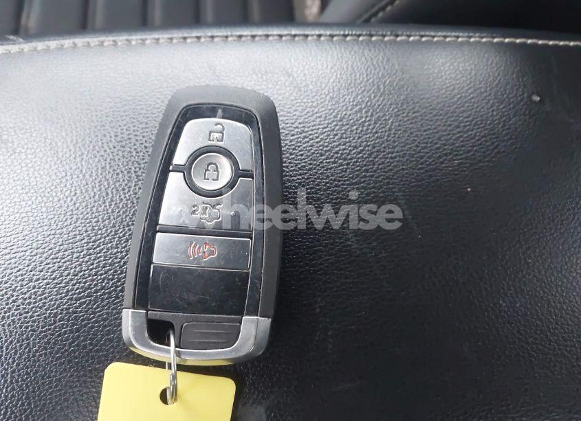 Photo 11 of 2020 Ford Fusion SE (VIN 3FA6P0HD1LR260446)