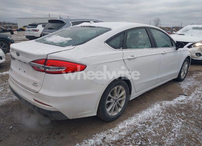 Photo 4 of 2020 Ford Fusion SE (VIN 3FA6P0HD1LR260446)
