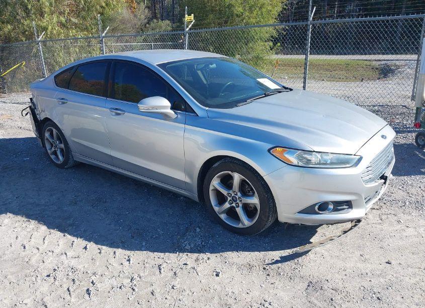 2014 Ford Fusion SE (VIN 3FA6P0HD2ER114835) main photo