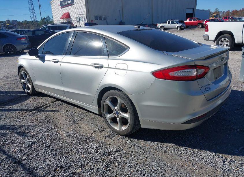 Photo 3 of 2014 Ford Fusion SE (VIN 3FA6P0HD2ER114835)